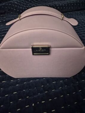 Lavender Vlando Structured Dome Jewerly Box